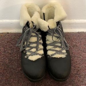 Comfortview fur booties